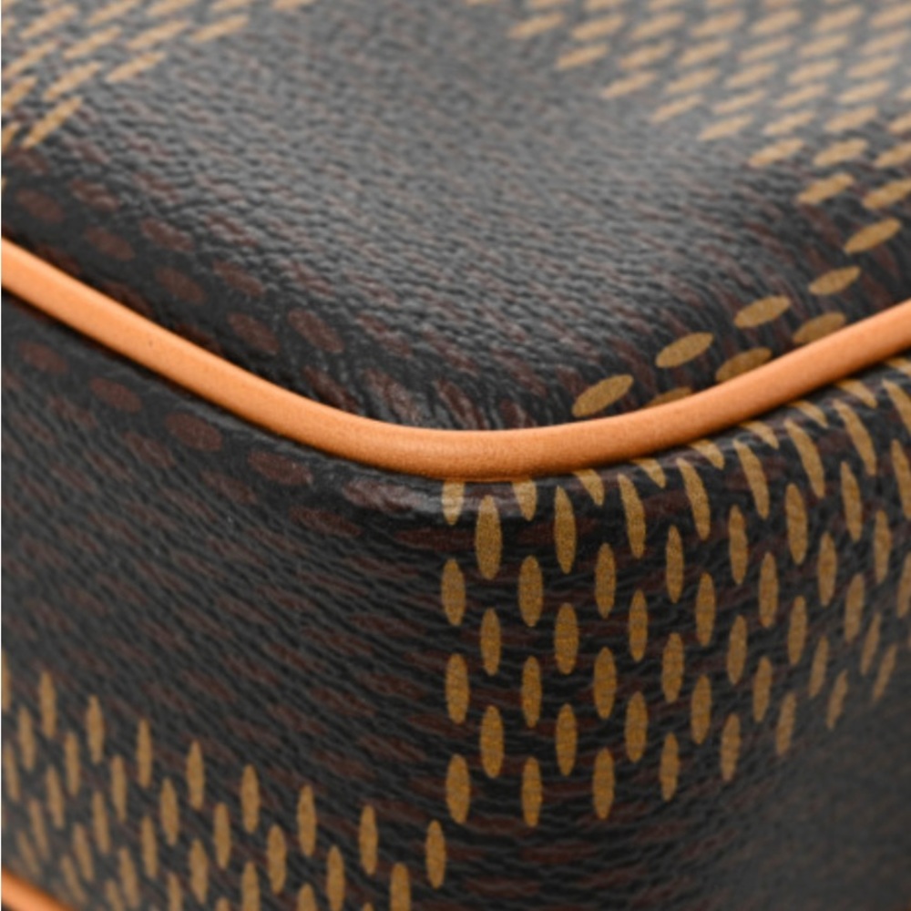 SOLD Louis Vuitton X Nigo LE Giant Damier Ebene Monogram Nil Messenger - Picture 8 of 11